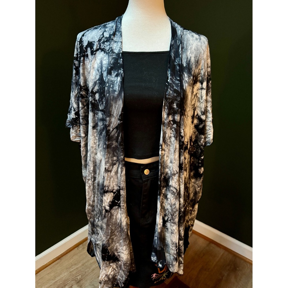 CHRIS & CAROL Black and White Tie Dye Kimono‎ Women's M